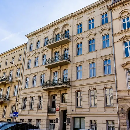Apartment Marcinkowskiego Old Town #10 By Bookinghost